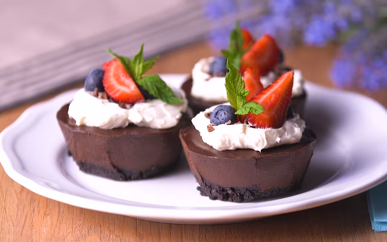 PİŞMEYEN FİT CHEESECAKE